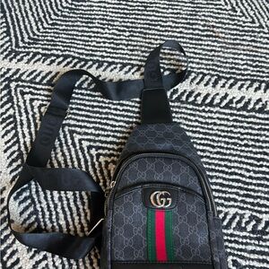 Gucci or Gucci style GG Supreme Belt Bag EXC Condition
